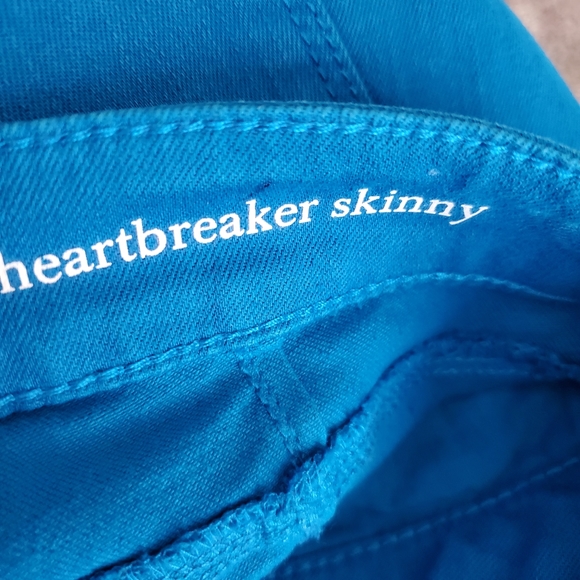 Bebe Heartbreaker Distressed Skinny Jeans - Picture 8 of 9